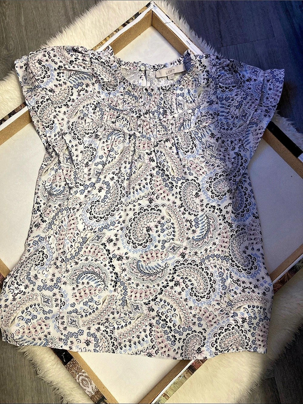 LOFT Mosaic Paisley Floral Blouse Short Flutter Sleeve Office Women’s Size S